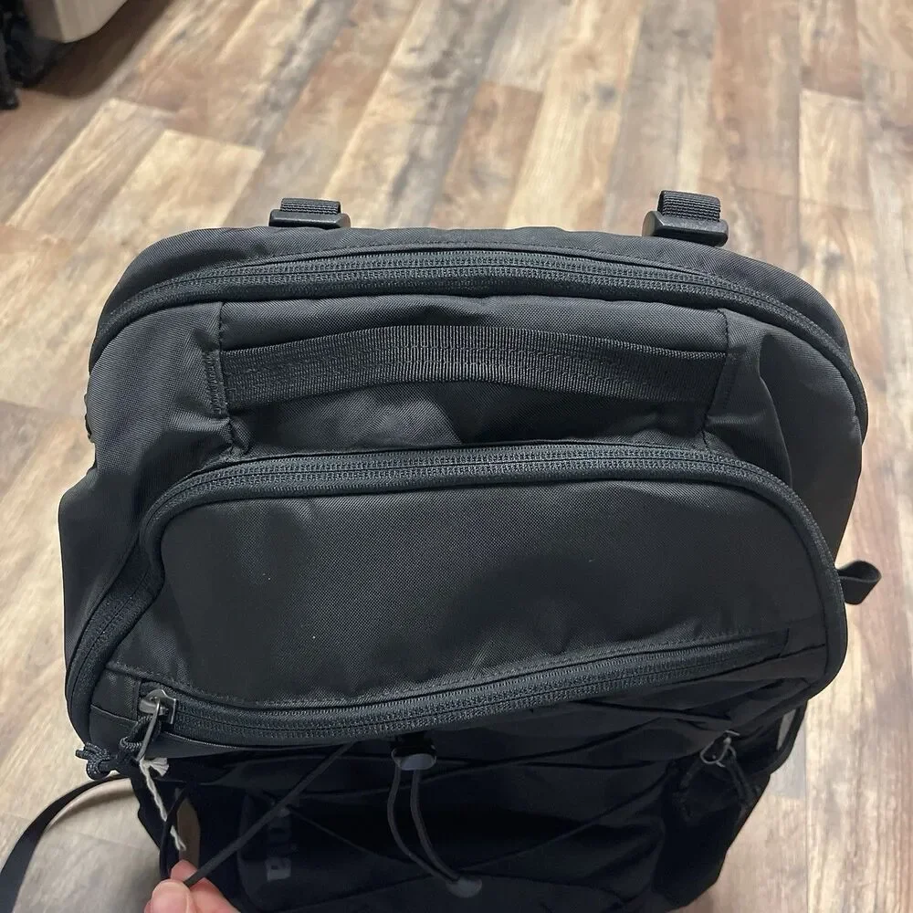 NWT Patagonia Refugio Daypack 30L Black Backpack w/Promo